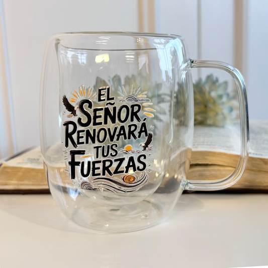 Taza cristiana de 350ml con versículo Isaías 40:31. Ideal para renovar la fe. Incluye caja de regalo rosada o negra. Inspiración diaria.